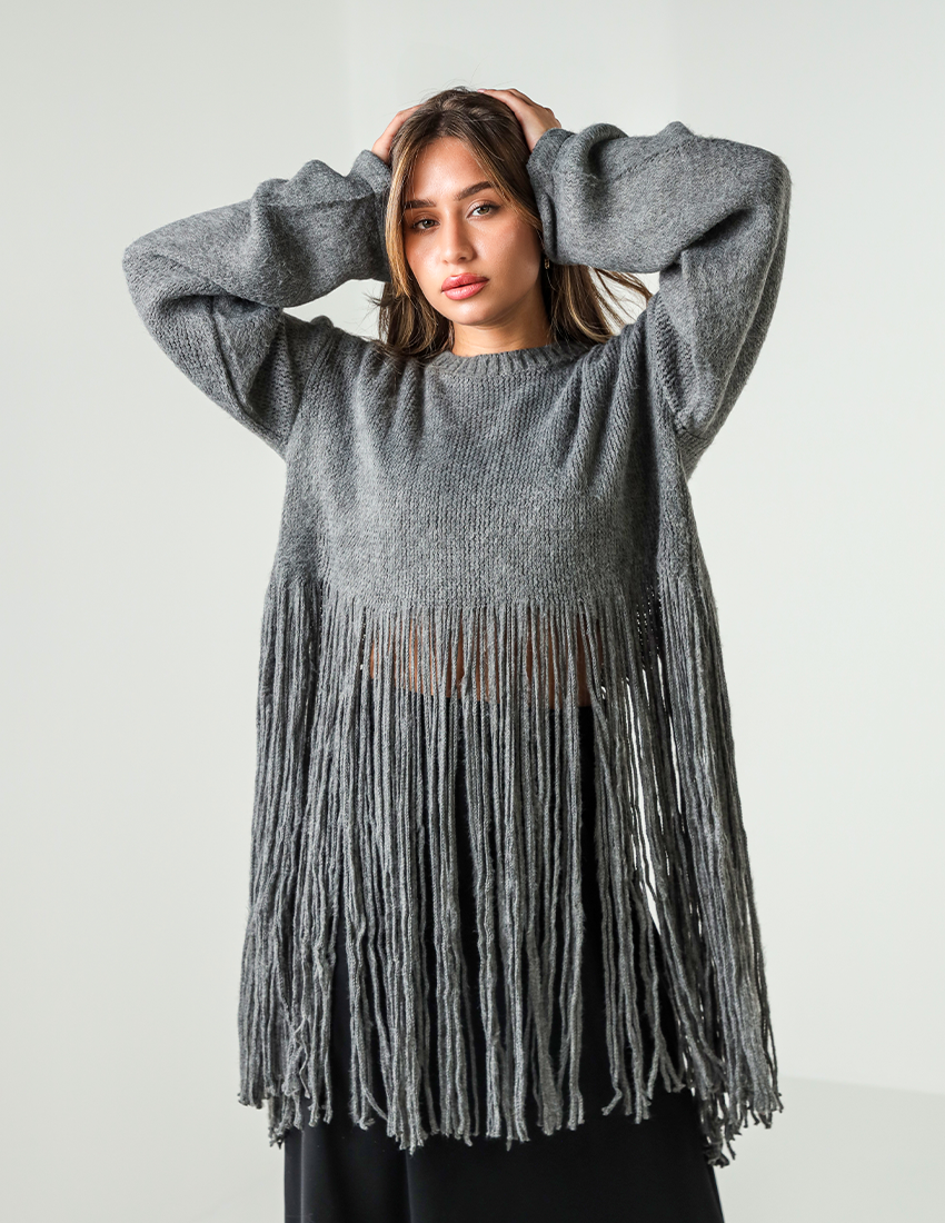 بلوزة تريكو قصيرة مع تفاصيل شرابة