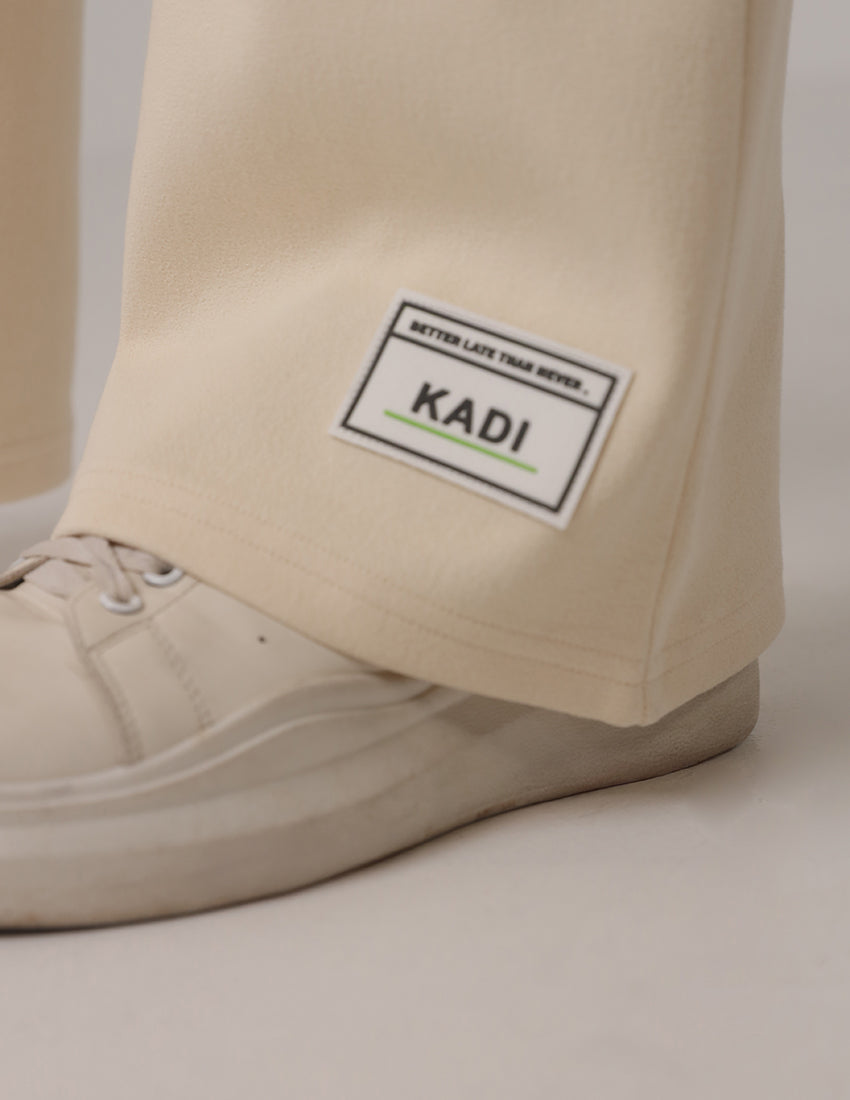 طقم أزرار محبوك ناعم