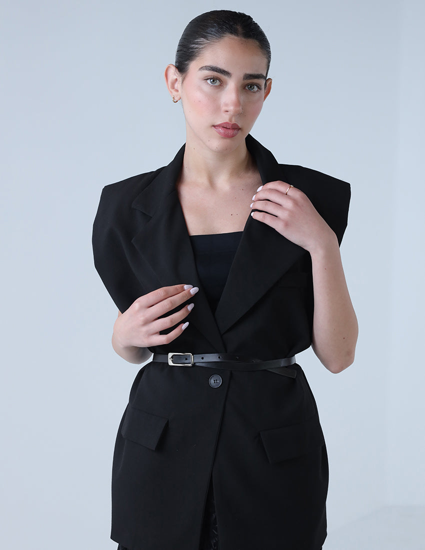 Oversized vest with black belt