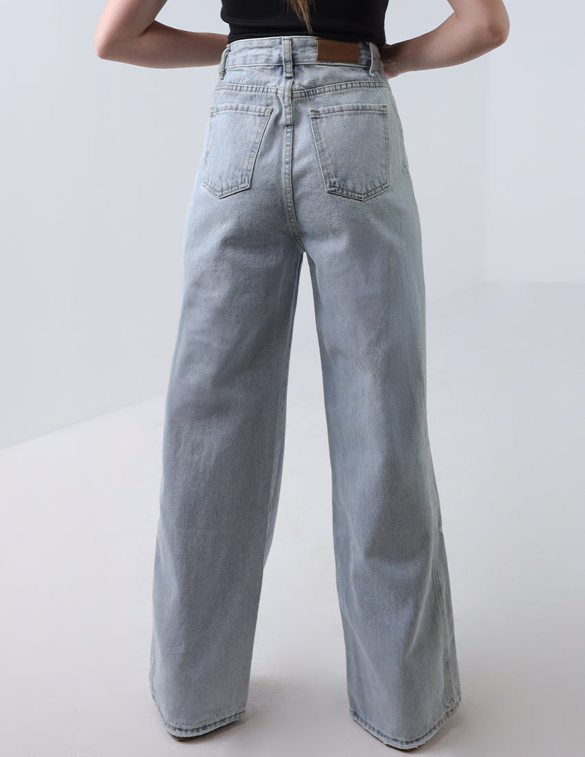 Blue light icy high-waisted straight cut jeans