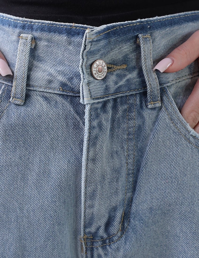 جينز مستقيم باهت