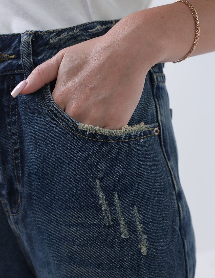 جينز أزرق فاتح