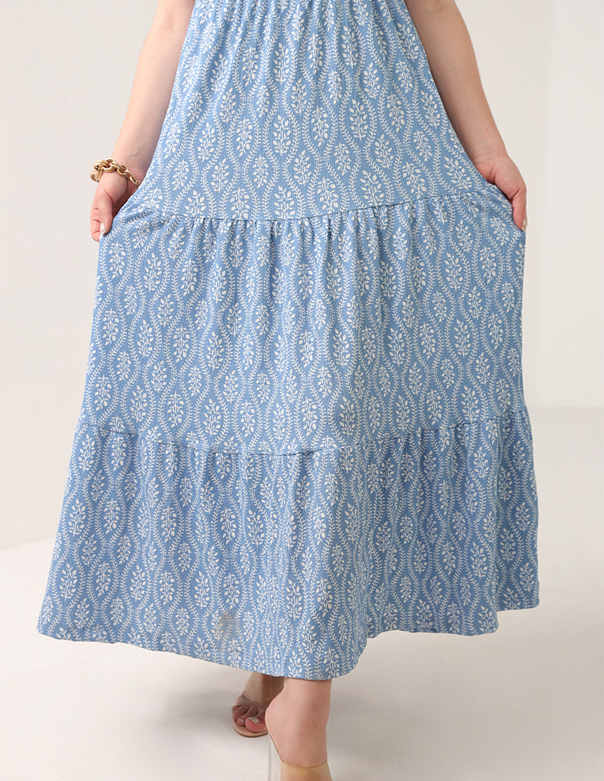 Flowy dress with a leaf print