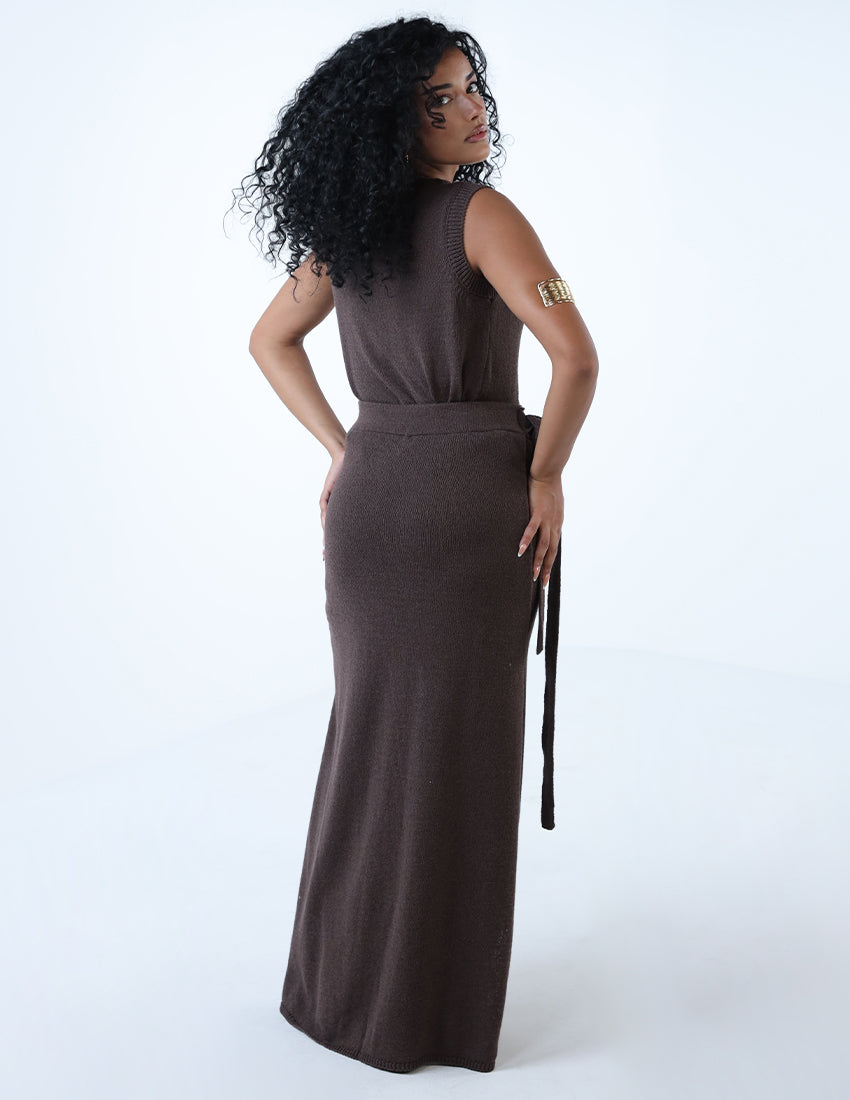 طقم تريكو مكون من قطعتين تنورة وقميص