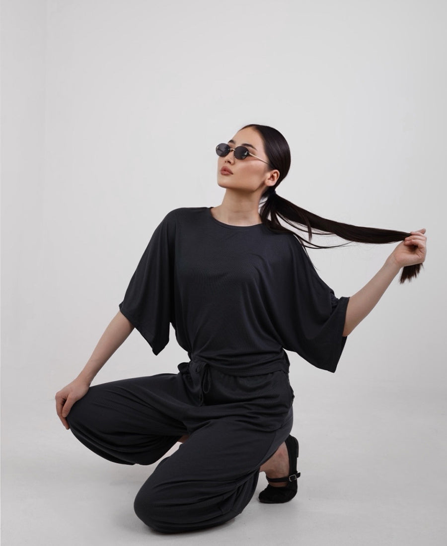 Wide sleeve T-shirt