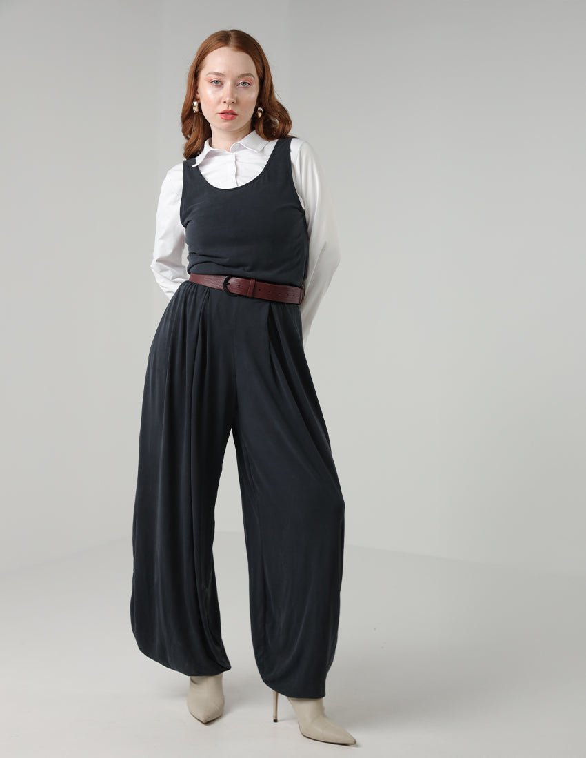 Sleeveless Jumpsuit with Elastic Waist and Wide Legs