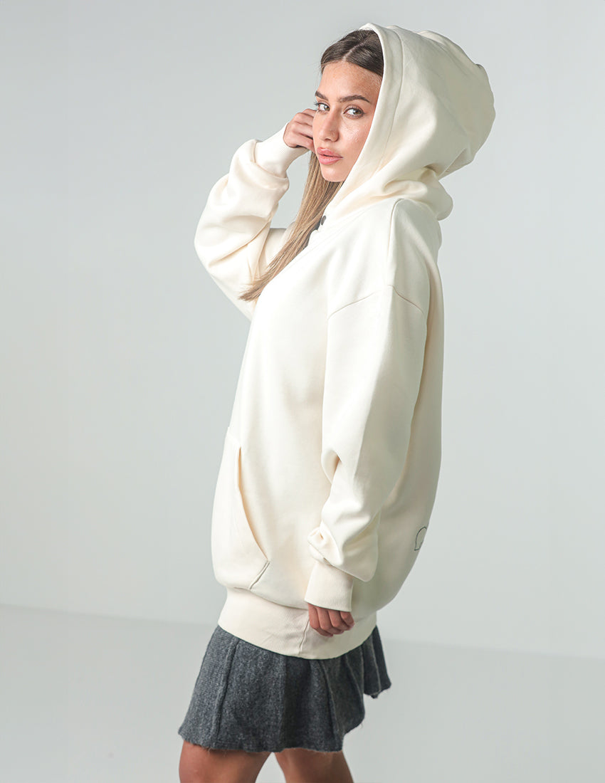 هودي مطبوع من الخلف