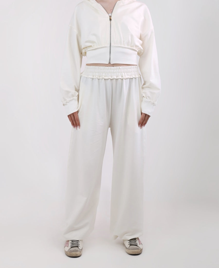 Training jacket with a hood and wide-leg trousers with an elastic waist