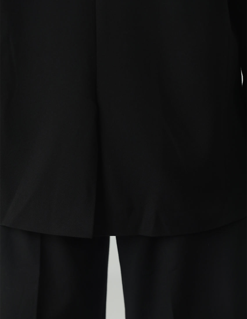 Oversized black blazer