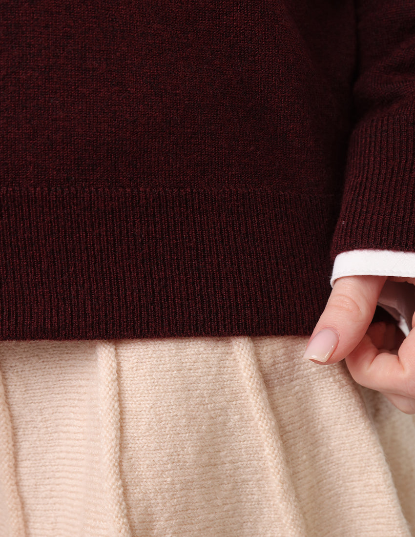 سترة تريكو بفتحة رقبة دائرية