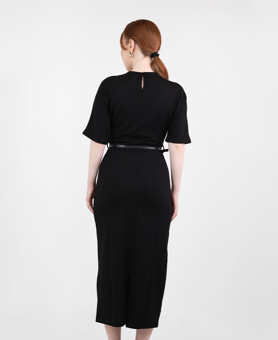 Long dress with belt