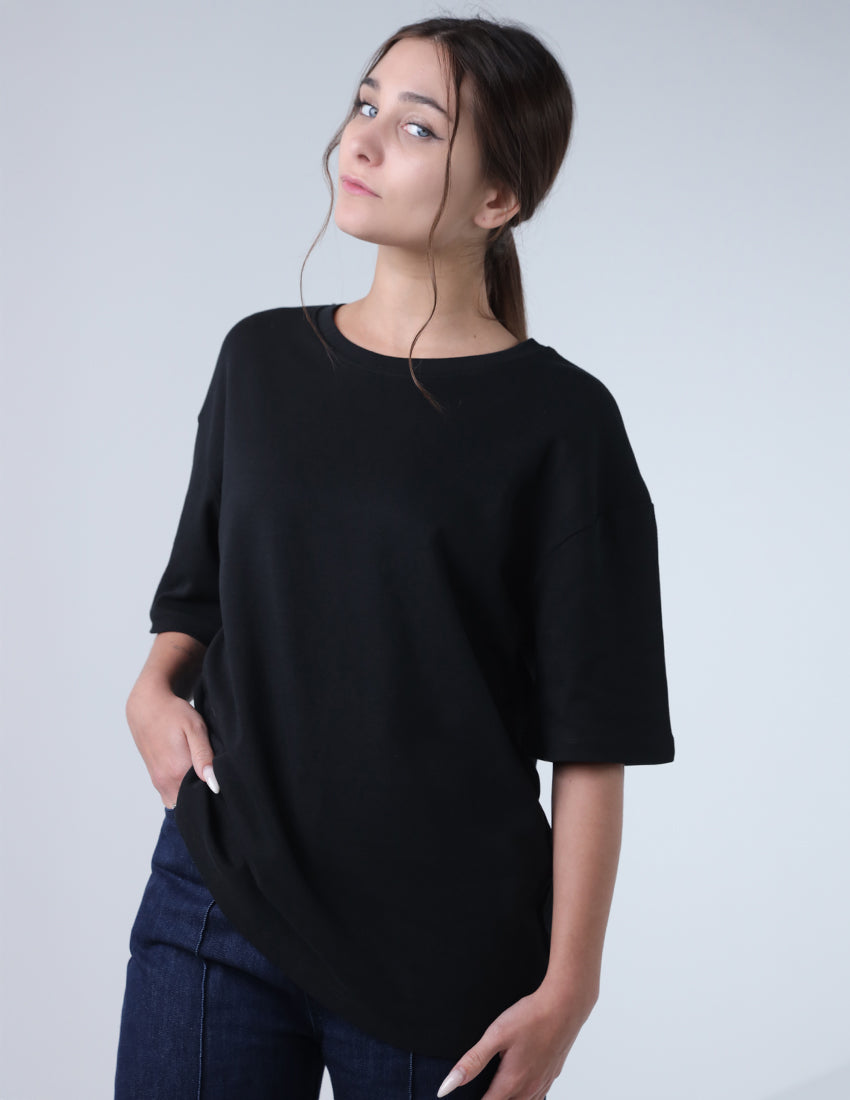 قميص كبير الحجم