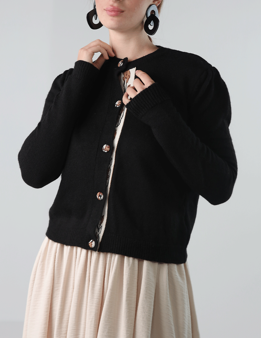 Tricot Buttoned Cardigan with Crew Neckline