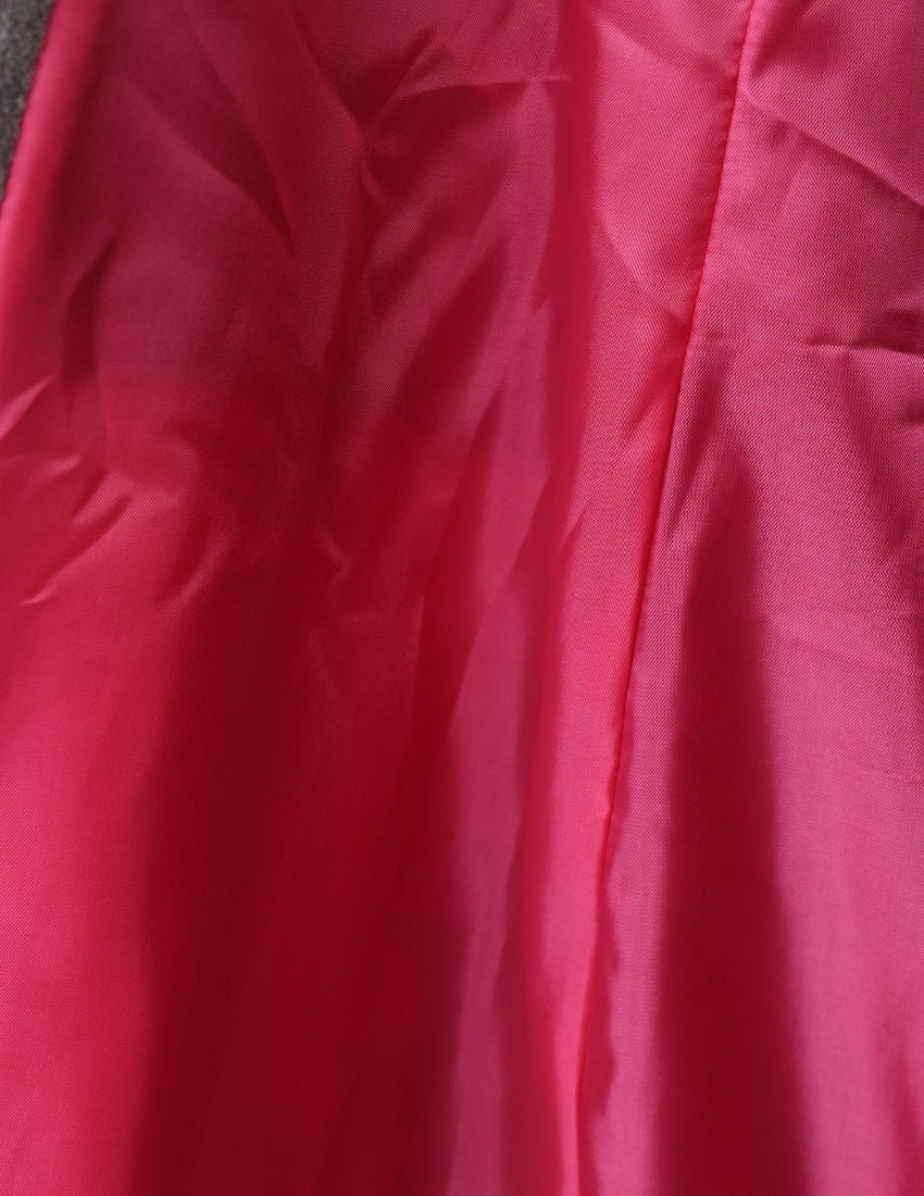 معطف طويل باللون الرمادي والأسود