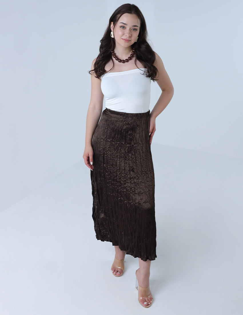 تنورة مطوية