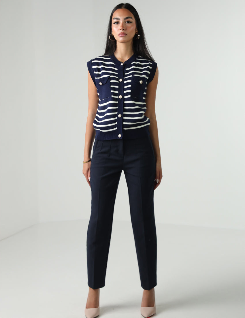 بنطلون قماشي سادة بساق ضيقة