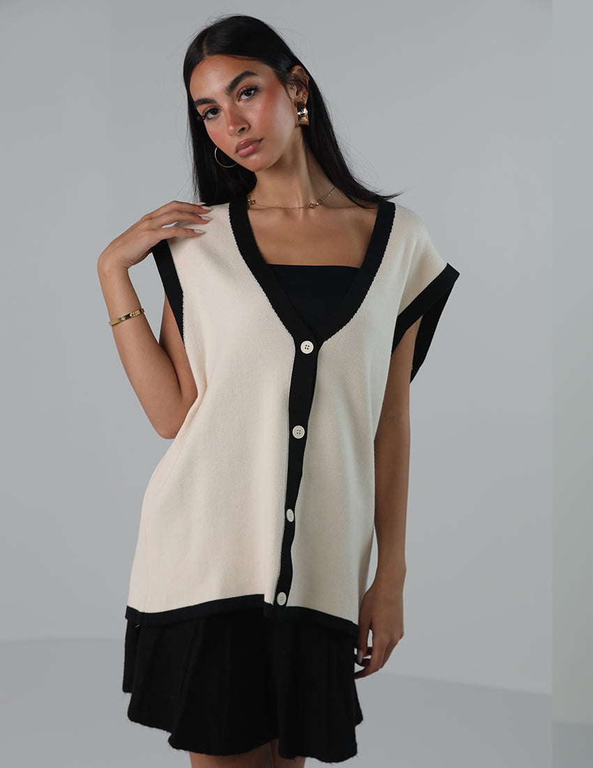 Sleeveless Tricot Cardigan with V Neckline