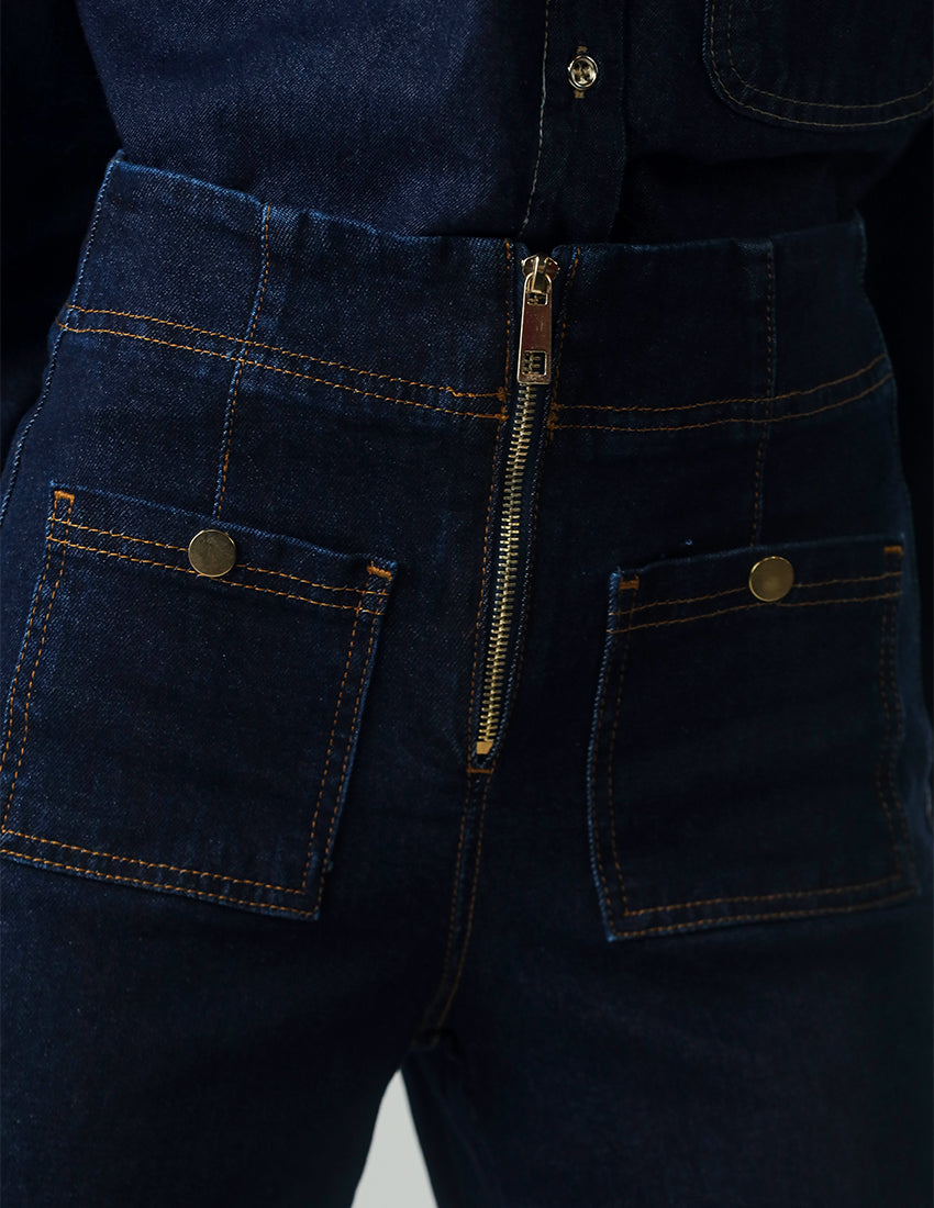 Flare-Leg Jeans with Zipper and Buttoned Pockets