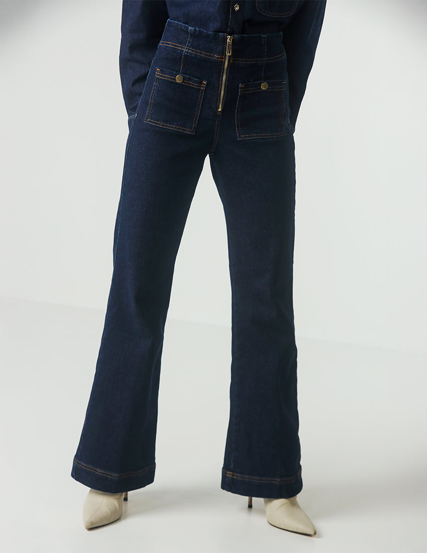 Flare-Leg Jeans with Zipper and Buttoned Pockets