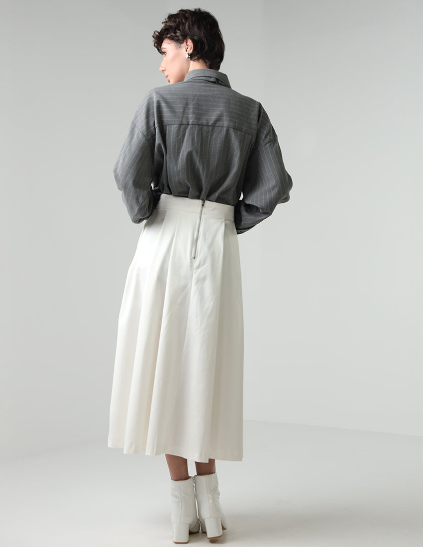 تنورة ماكسي مطوية