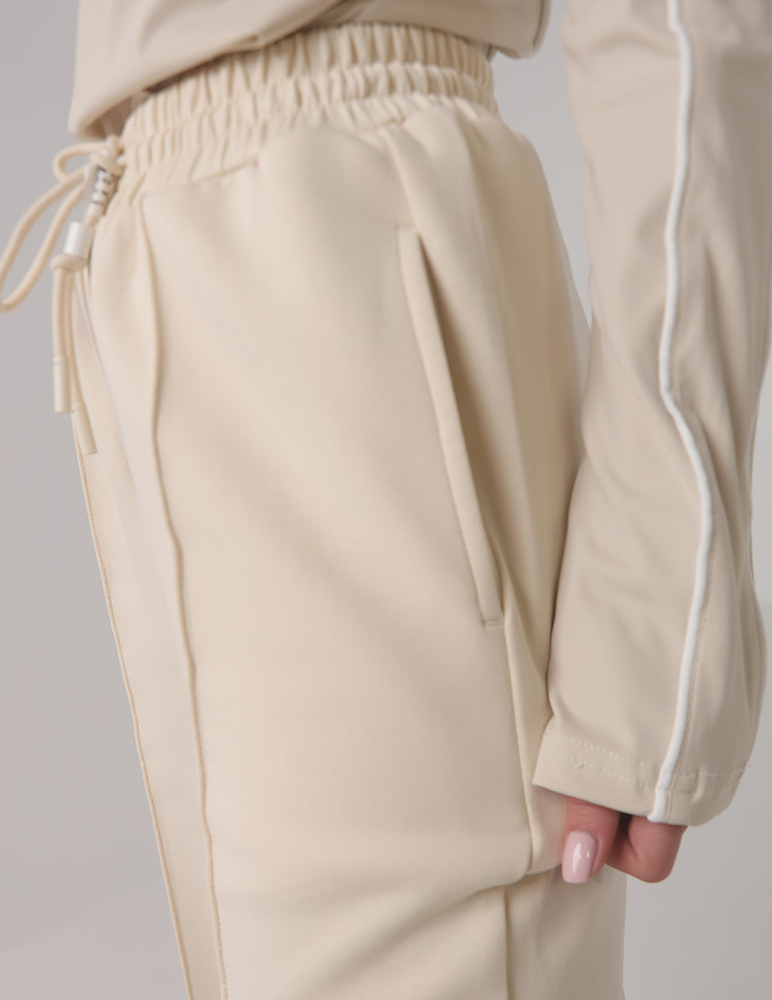 بنطال رياضي واسع الساق مع رباط