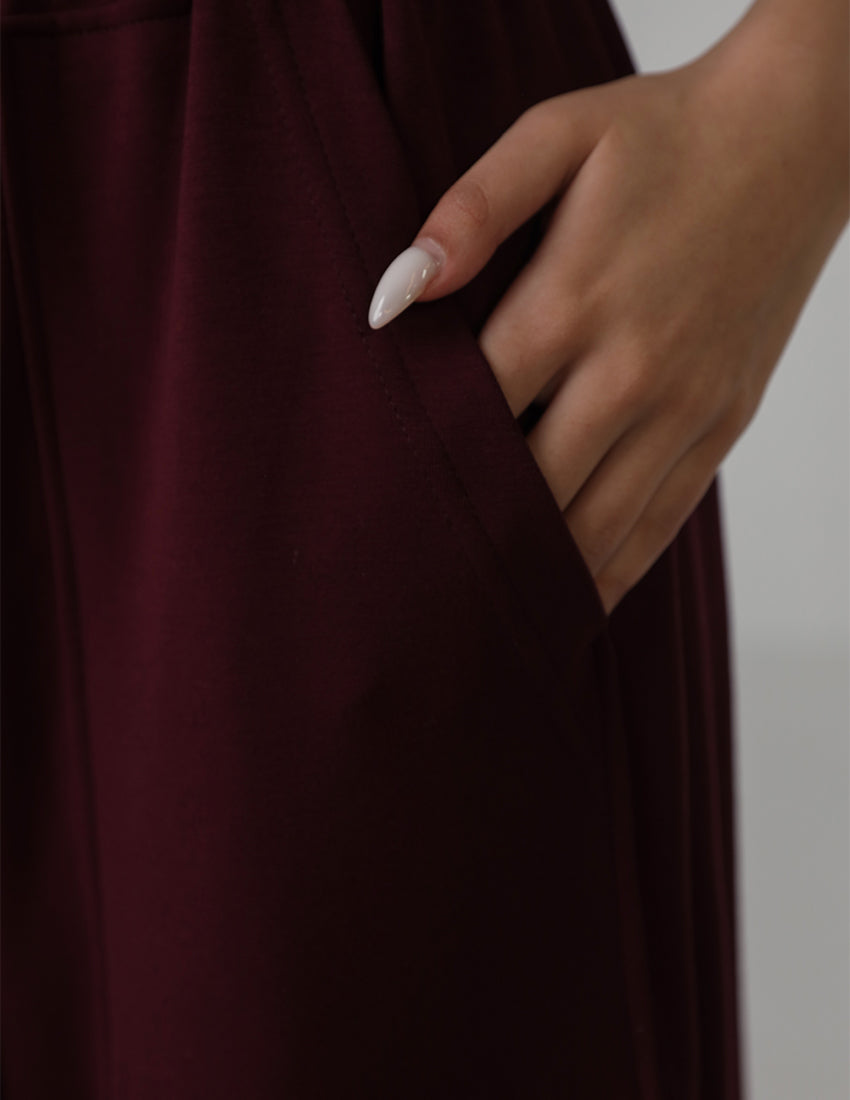 بنطال رياضي عالي الخصر مع حزام