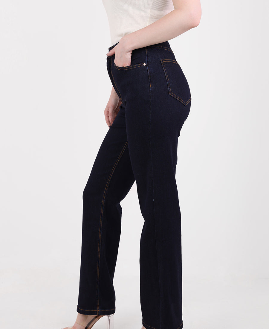 Straight-leg jeans