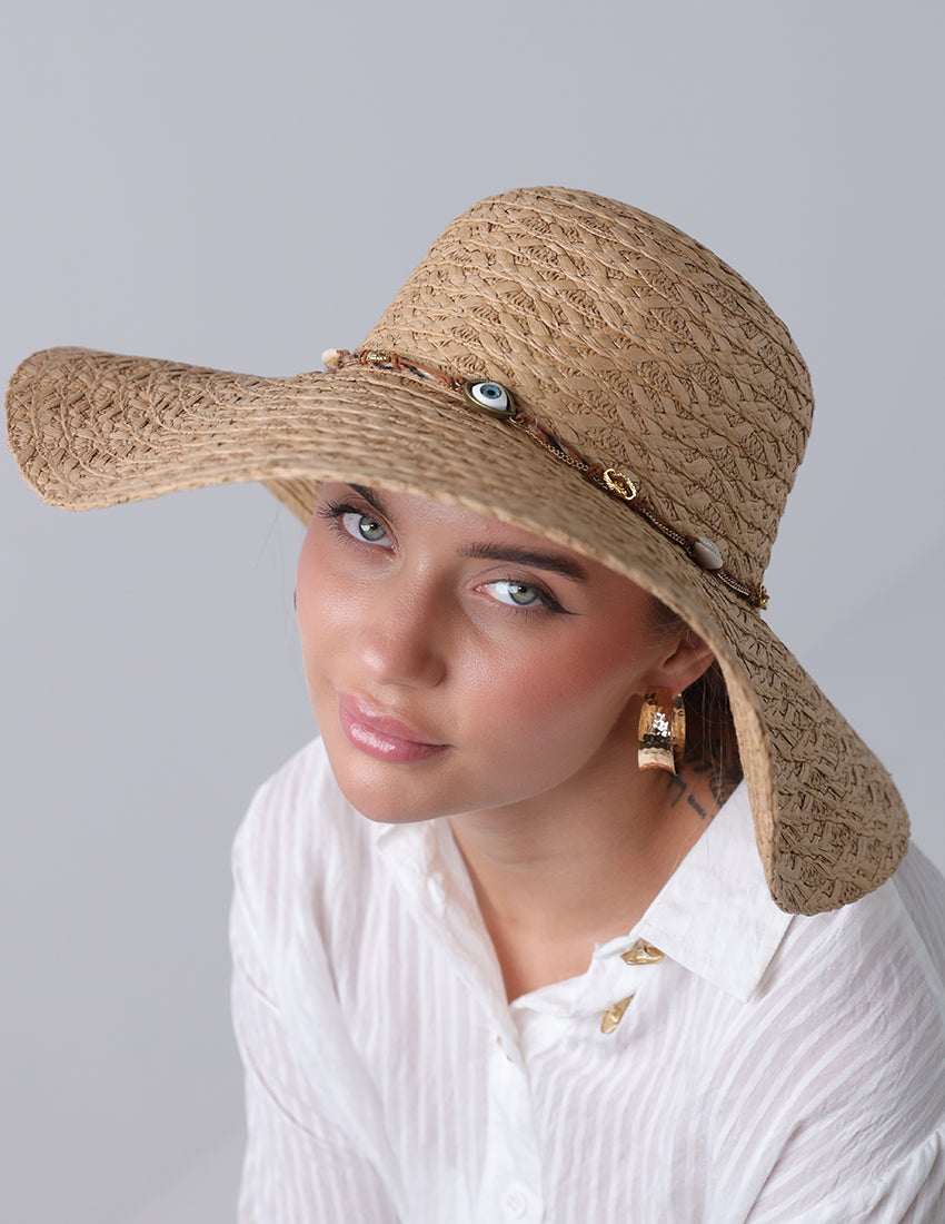 Round Hat With Wide Collar