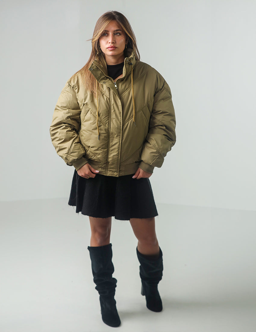 سترة قصيرة منفوخة مقاومة للماء