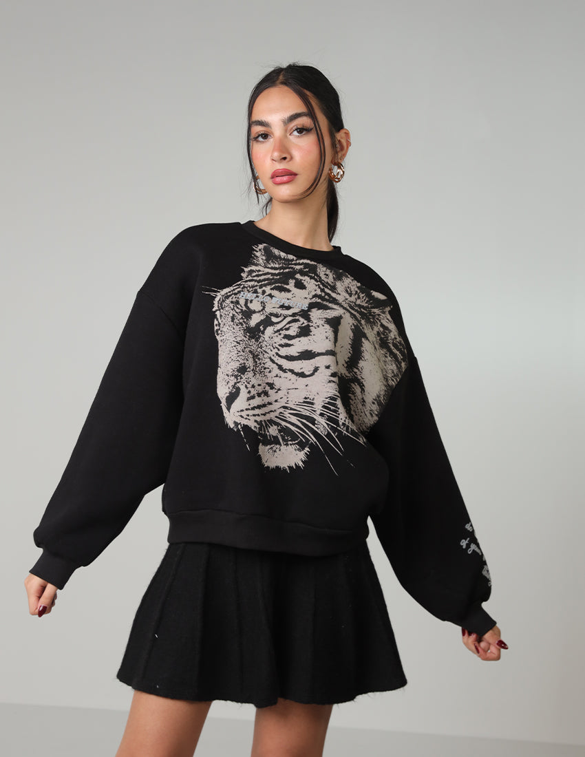 Sweatshirt with Tiger Graphic