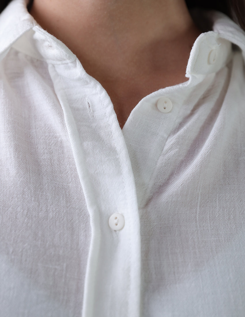 قميص كتان بأكمام طويلة