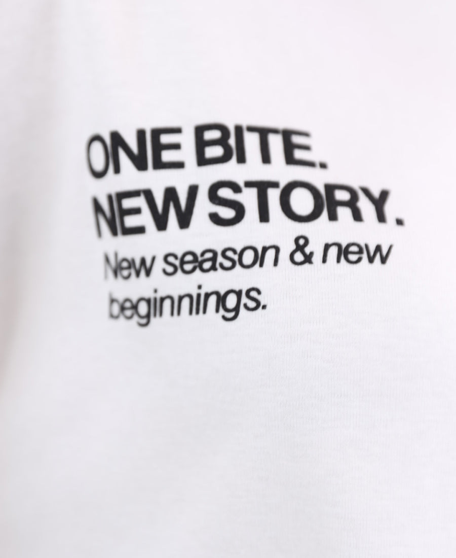 Oversized white t-shirt with an apple design on the front and back