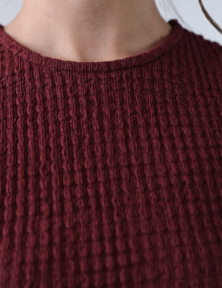 تي شيرت بنمط محبوك شبكي