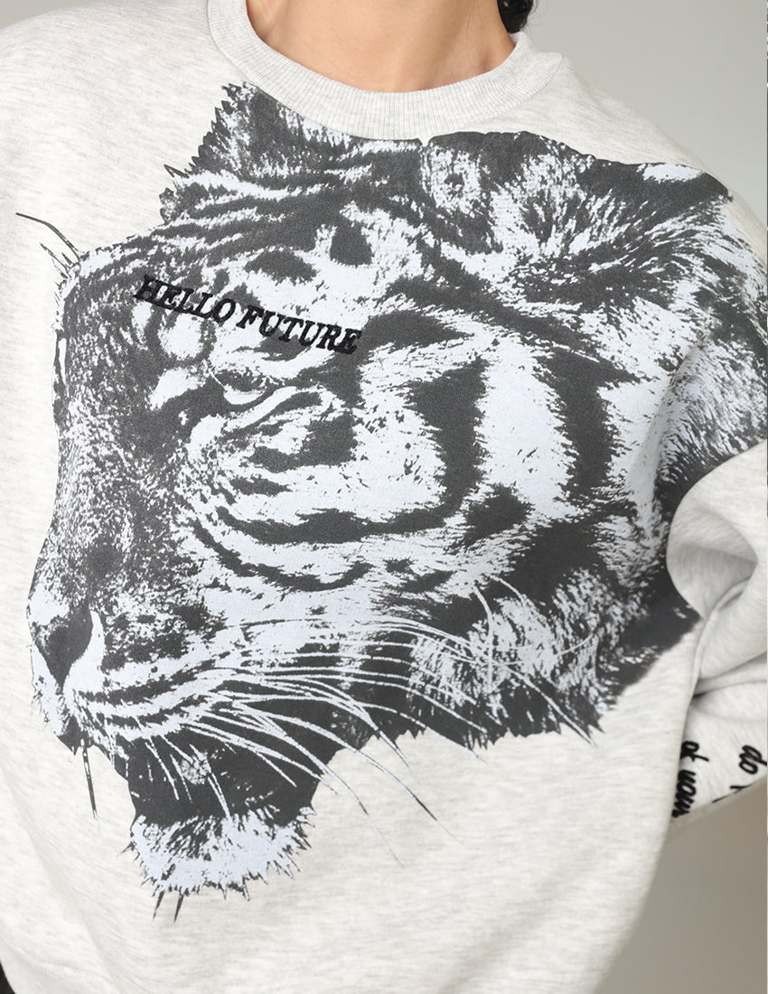 Sweatshirt with Tiger Graphic