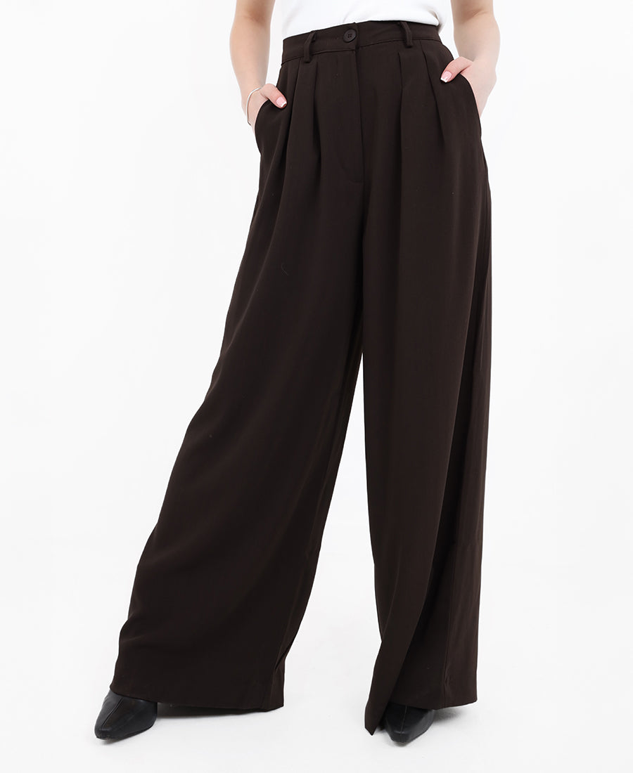 High-waisted, wide-leg pants