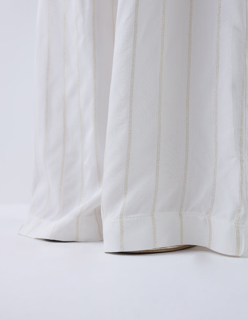 بدلة كتان مخططة من قطعتين