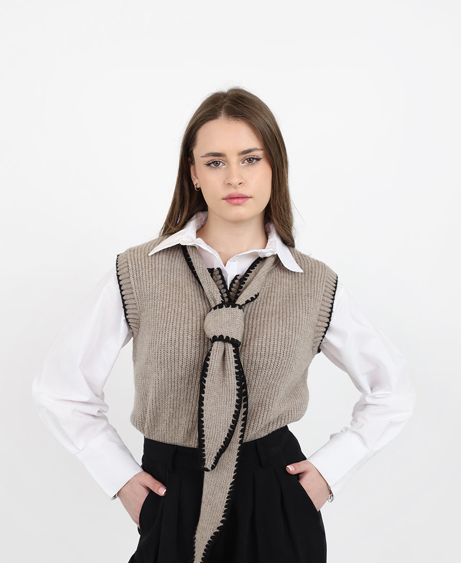 Wool vest with scarf