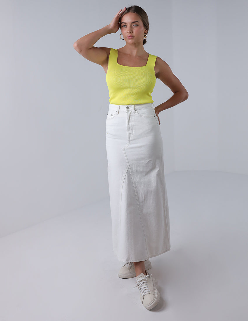 تنورة جينز طويلة