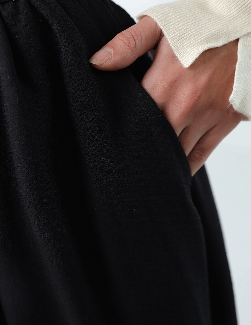 Long pleated flowy skirt