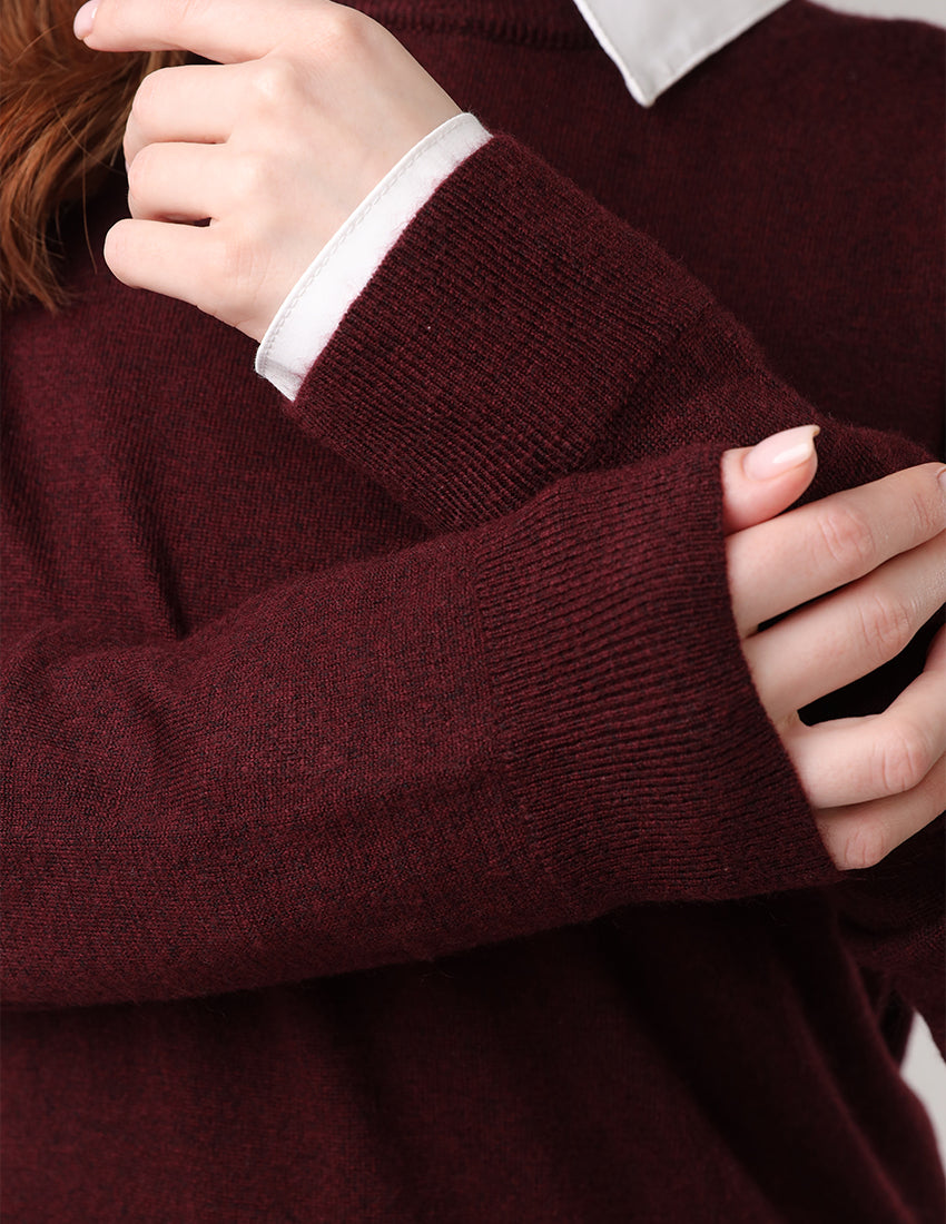 سترة تريكو بفتحة رقبة دائرية