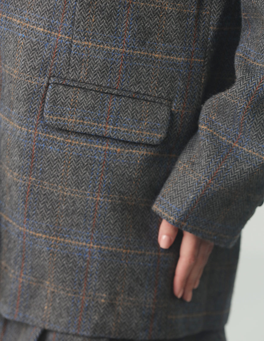 سترة منقوشة كبيرة الحجم