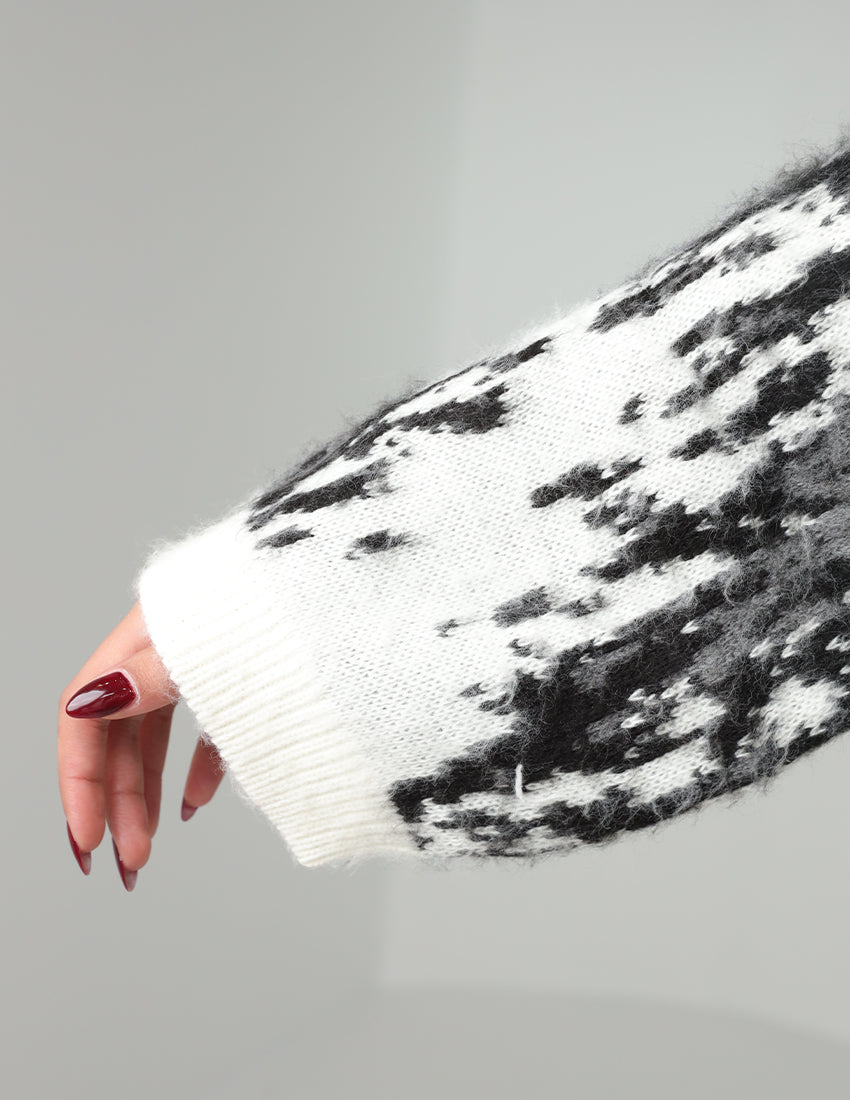Tricot Top in Abstract Grey and White - Crew Neckline