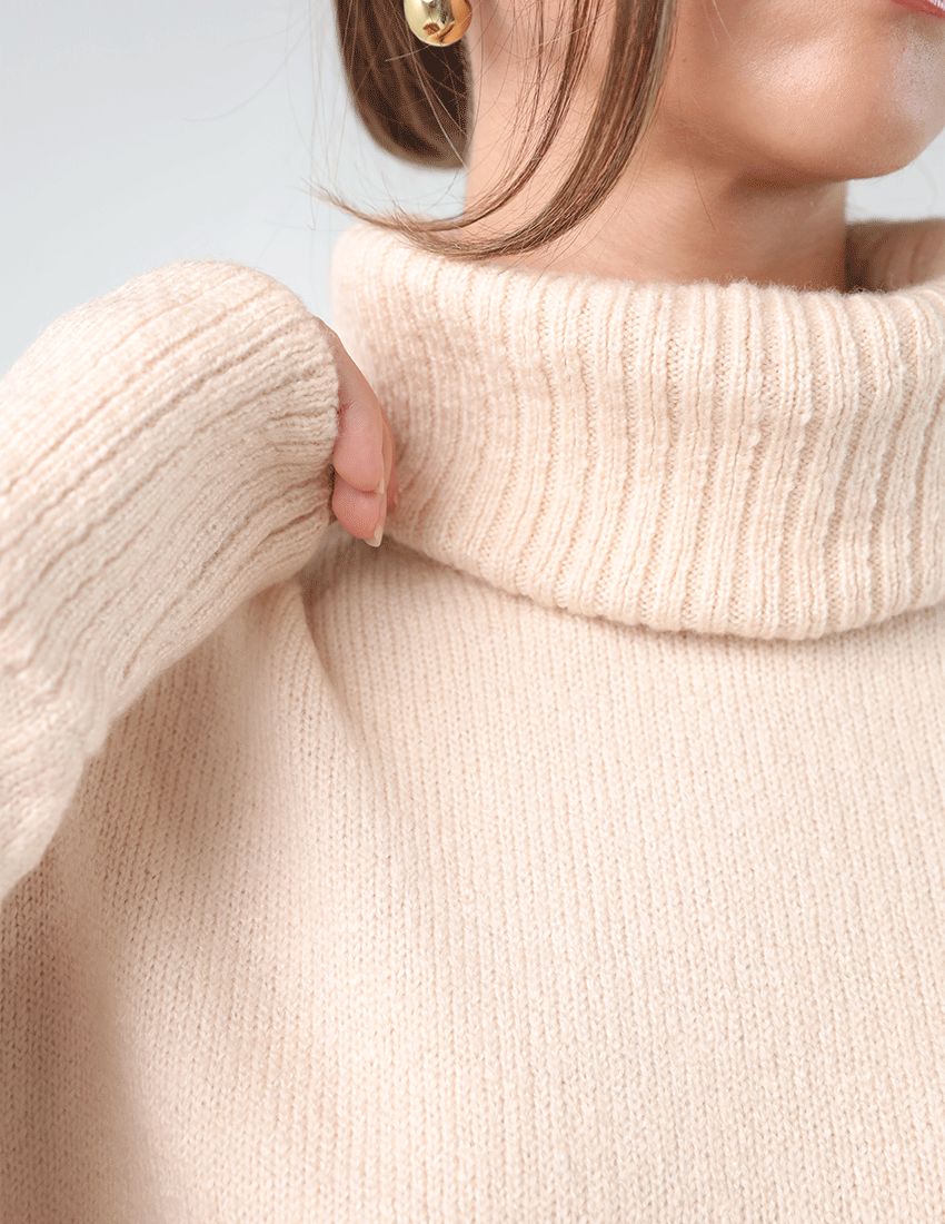 Two-Piece Set: Tricot Turtleneck Top and Flare Short Skirt