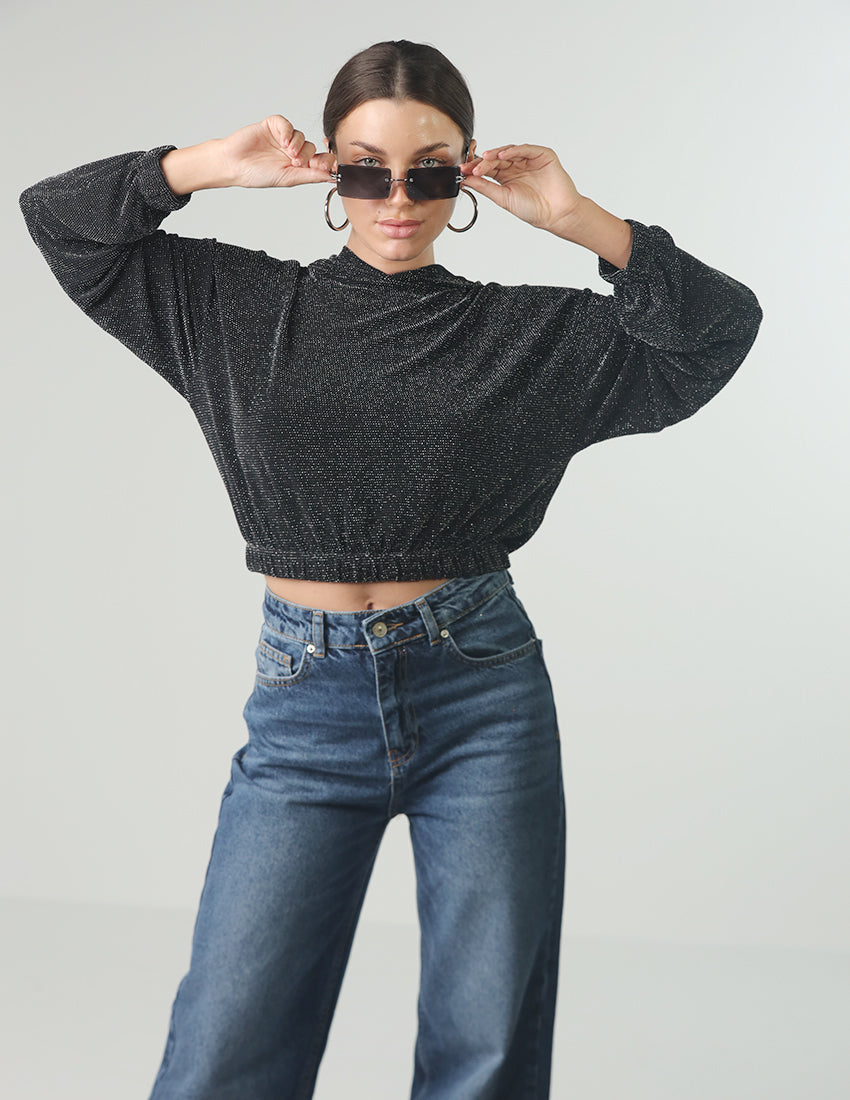 هودي أسود لامع