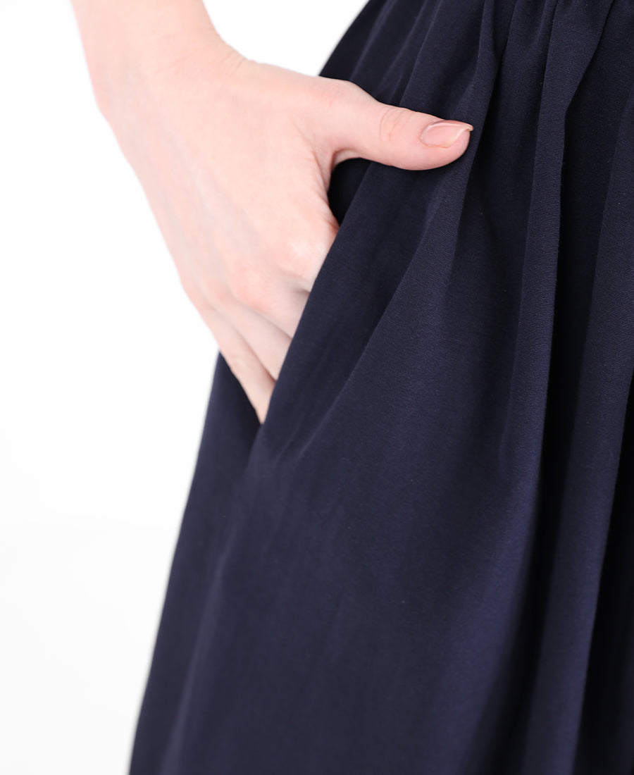 Flow dress with a button-up bodice belt