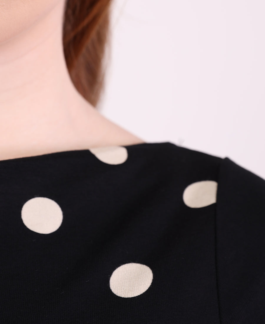 Black-beige polka dot short-sleeve top
