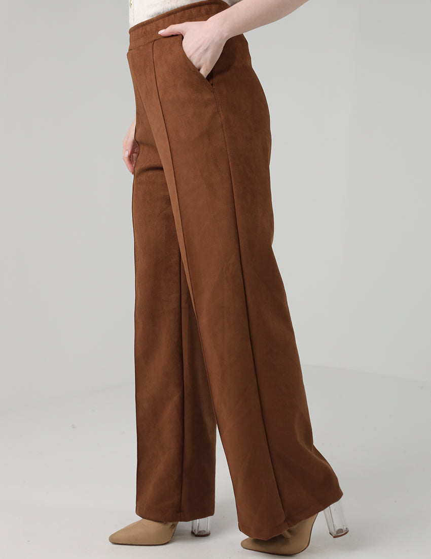 بنطال رياضي من جلد السويد