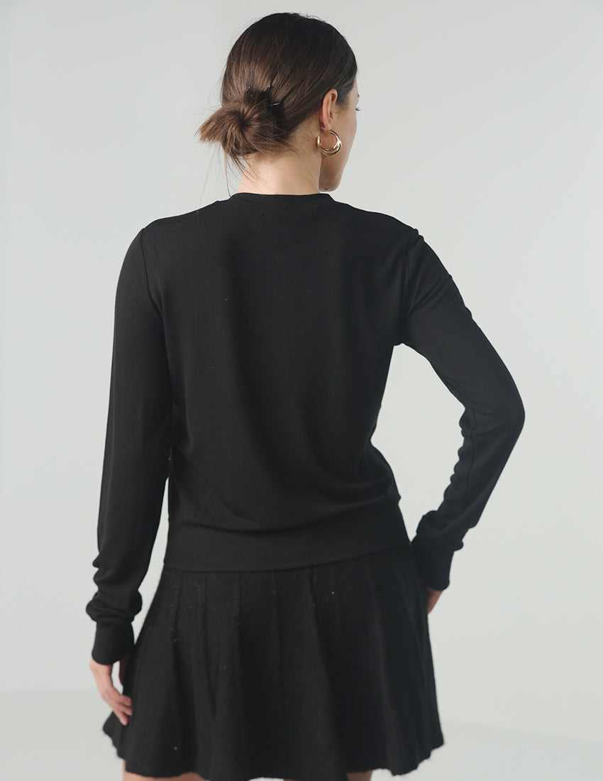 كارديجان أسود بفتحة رقبة دائرية وأزرار