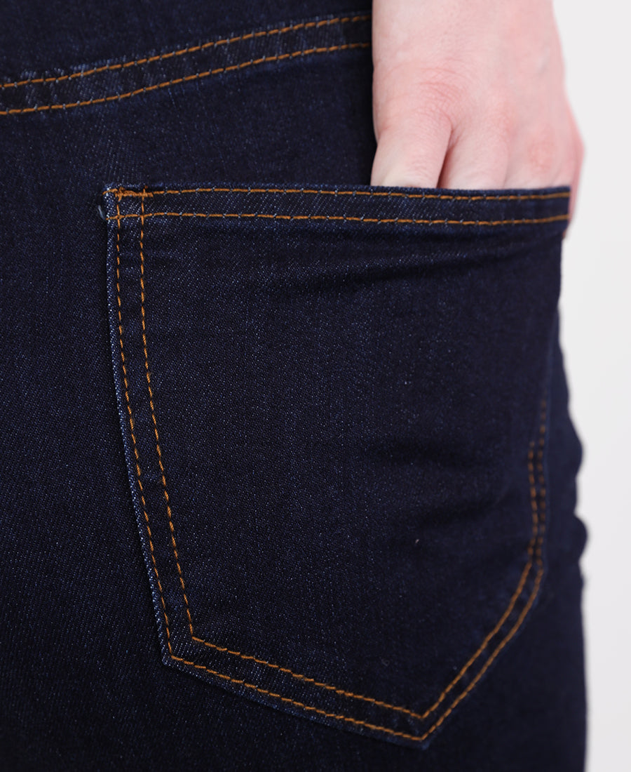 Straight-leg jeans