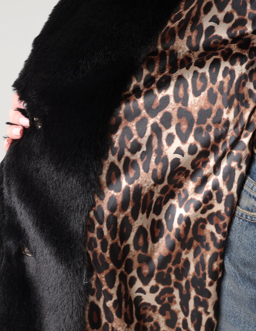 معطف طويل من الفرو الصناعي